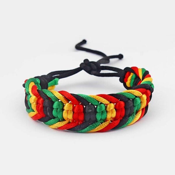bracelet africain vert jaune rouge. Monde Africain boutique en ligne de mode africaine.