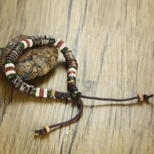 bracelet fantaisie en perles africaines. Monde Africain boutique en ligne de mode africaine.