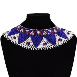 collier plastron africain. Monde Africain boutique en ligne de mode africaine.