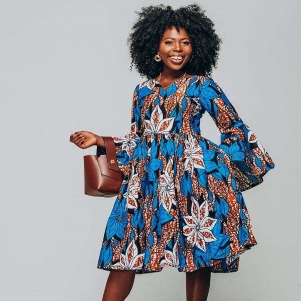 robe africaine large. Monde Africain boutique en ligne de mode africaine.