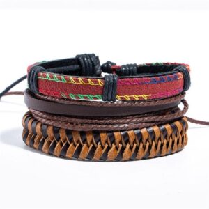 Bracelet Africain Cuir Rouge. Acheter vos vêtements africains en ligne sur Monde Africain.com .