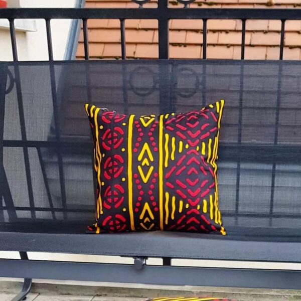 Coussin Africain Wax Bogolan. Acheter vos vêtements africains en ligne sur Monde Africain.com .